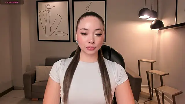 AlinaKravitz online show from 10/30/25, 12:06