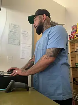 Snapshot of jr91esl chatting on 02/04/25, 06:17 jr91esl online show from 02/04/25, 06:17