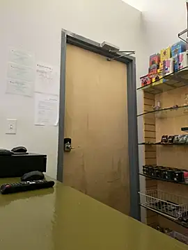 Snapshot of jr91esl chatting on 02/09/25, 07:49 jr91esl online show from 02/09/25, 07:49