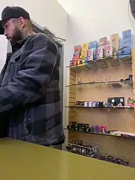 Snapshot of jr91esl chatting on 02/23/25, 09:37 jr91esl online show from 02/23/25, 09:37