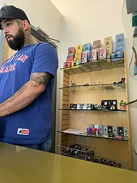 Snapshot of jr91esl chatting on 02/25/25, 08:19 jr91esl online show from 02/25/25, 08:19