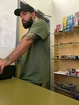 Snapshot of jr91esl chatting on 03/07/25, 01:31 jr91esl online show from 03/07/25, 01:31