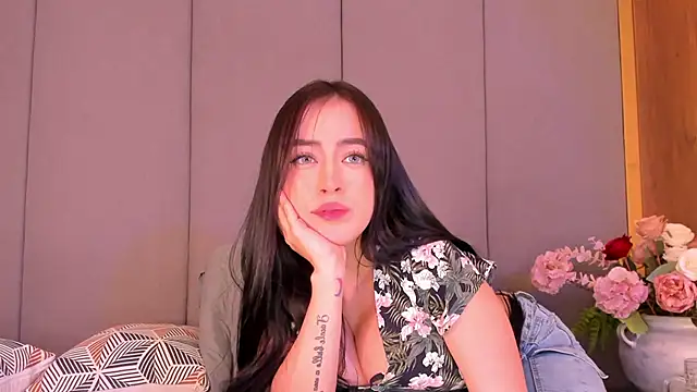 ArwenMuse online show from 03/20/25, 04:07