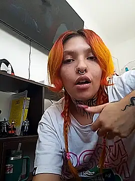 littledoll juicy online show from 03/03/26, 08:15