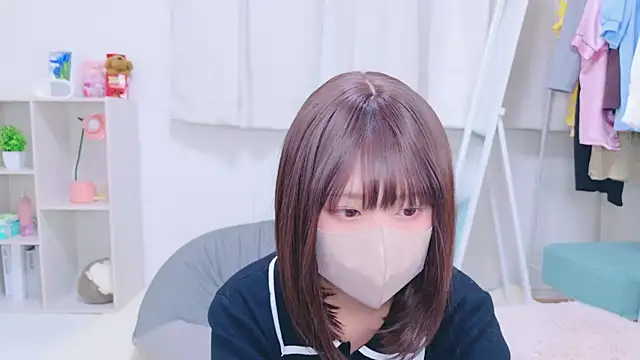 Snapshot of aki_zzz chatting on 12/14/24, 03:40 aki zzz online show from 12/14/24, 03:40