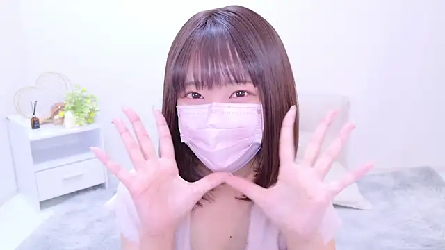 Snapshot of aki_zzz chatting on 12/16/24, 05:27 aki zzz online show from 12/16/24, 05:27