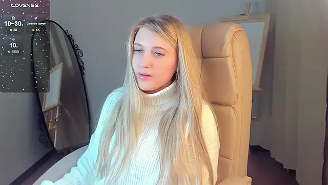 Snapshot of Evacadooo chatting on 01/05/25, 02:38 Evacadooo online show from 01/05/25, 02:38