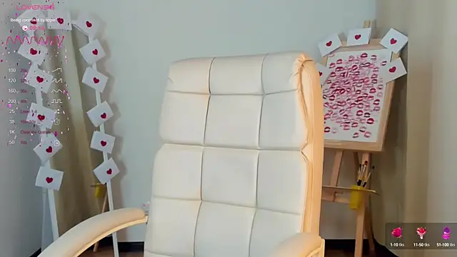 Snapshot of Evacadooo chatting on 02/23/25, 02:40 Evacadooo online show from 02/23/25, 02:40