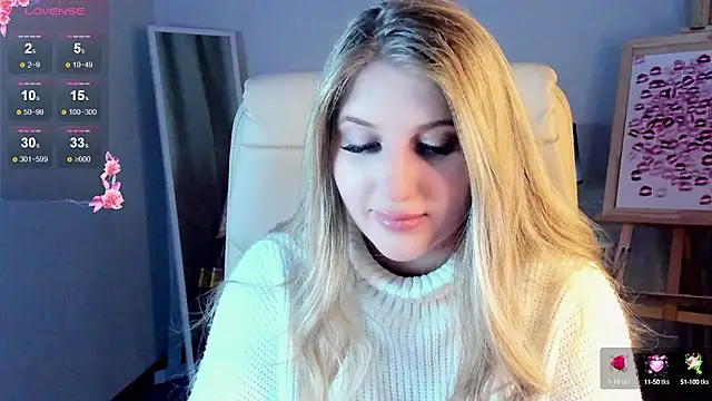 Snapshot of Evacadooo chatting on 03/11/25, 05:49 Evacadooo online show from 03/11/25, 05:49