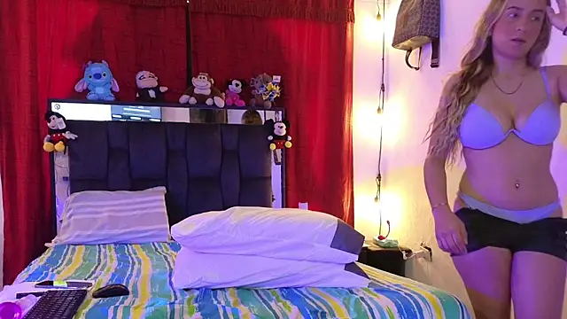 Snapshot of chloe_vasquez710 chatting on 03/04/25, 07:32 chloe vasquez710 online show from 03/04/25, 07:32