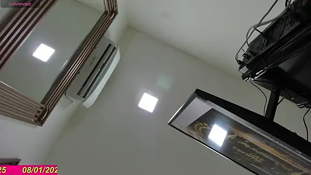 Charlie Doll online show from 01/08/25, 11:43