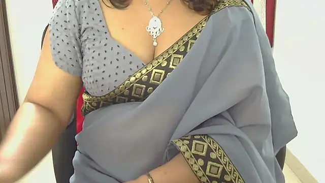 indian anu mallu online show from 09/19/25, 07:10