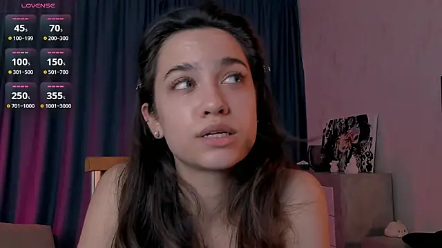 Snapshot of EmeliaReaper chatting on 10/15/25, 10:10 EmeliaReaper online show from 10/15/25, 10:10