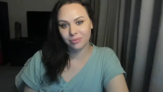 MollyCheiz online show from 03/05/26, 04:47