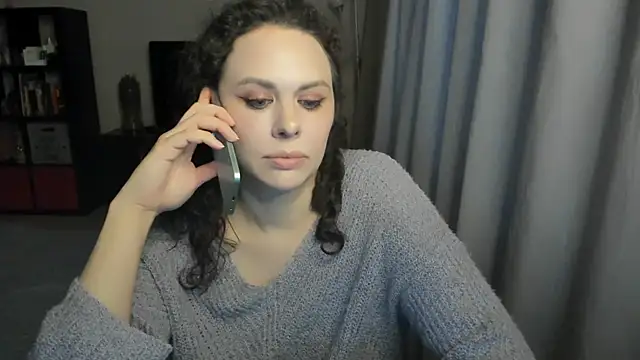 MollyCheiz online show from 05/29/26, 05:55