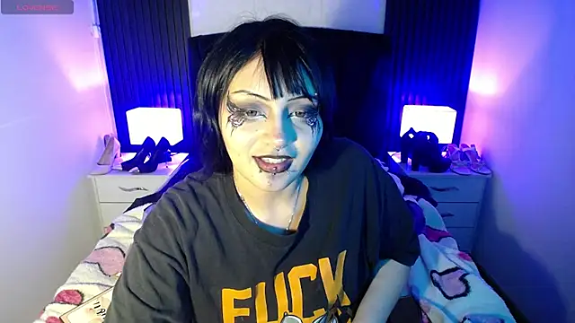 Snapshot of honney_dark chatting on 01/17/25, 05:53 honney dark online show from 01/17/25, 05:53