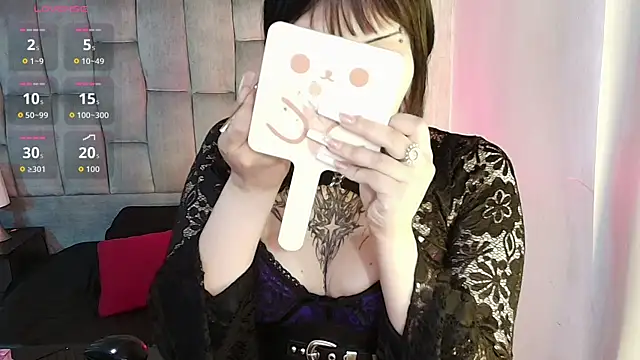 honney dark online show from 04/10/26, 12:21