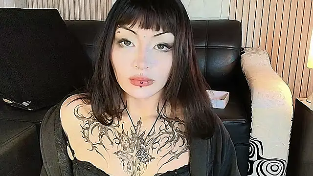 Snapshot of honney_dark chatting on 05/25/26, 03:07 honney dark online show from 05/25/26, 03:07