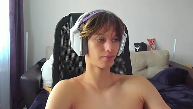 Snapshot of Ostin_meow chatting on 09/16/25, 07:09 Ostin meow online show from 09/16/25, 07:09