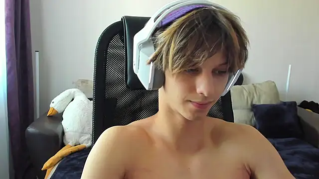 Snapshot of Ostin_meow chatting on 09/17/25, 06:26 Ostin meow online show from 09/17/25, 06:26