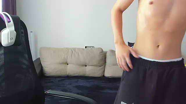 Snapshot of Ostin_meow chatting on 09/30/25, 08:19 Ostin meow online show from 09/30/25, 08:19