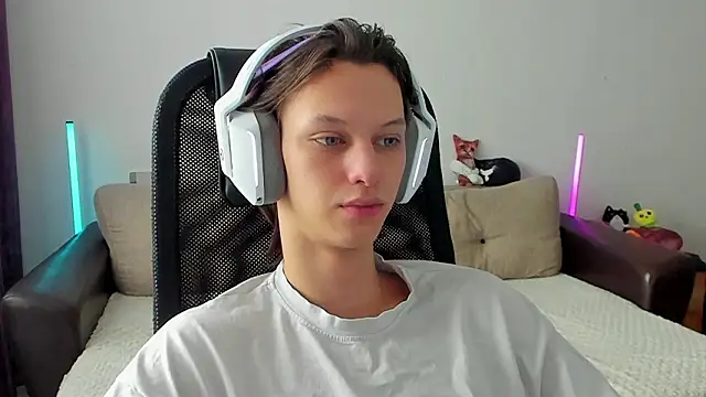 Ostin meow online show from 02/22/26, 08:02