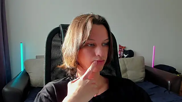 Ostin meow online show from 04/20/26, 11:46