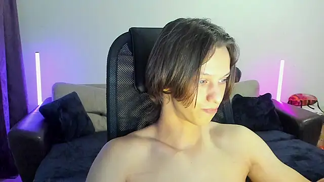Snapshot of Ostin_meow chatting on 07/20/26, 03:03 Ostin meow online show from 07/20/26, 03:03
