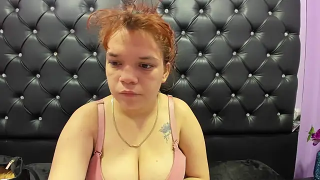 Snapshot of MelanyCarter18 chatting on 09/20/25, 12:50 MelanyCarter18 online show from 09/20/25, 12:50