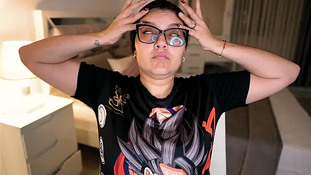 Camilaa bueno online show from 11/15/25, 03:15