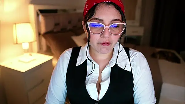 Camilaa bueno online show from 02/11/26, 11:21