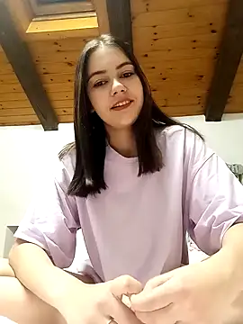 Snapshot of ella_grays chatting on 12/02/24, 08:11 ella grays online show from 12/02/24, 08:11
