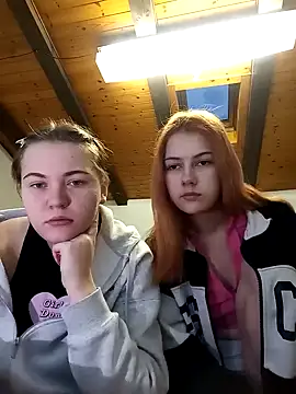 Snapshot of ella_grays chatting on 01/18/25, 04:21 ella grays online show from 01/18/25, 04:21