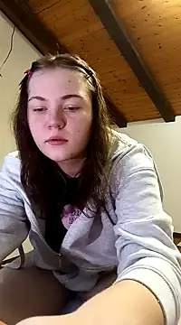 Snapshot of ella_grays chatting on 01/18/25, 07:26 ella grays online show from 01/18/25, 07:26