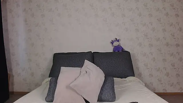 Snapshot of sofiaa_here chatting on 06/16/26, 12:24 sofiaa here online show from 06/16/26, 12:24