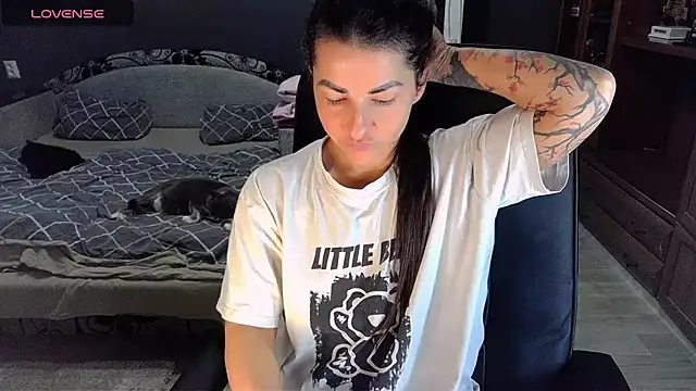 Aria Dl online show from 01/23/25, 12:41