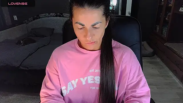 Aria Dl online show from 10/01/25, 11:16