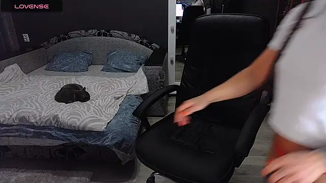 Aria Dl online show from 11/13/25, 12:37