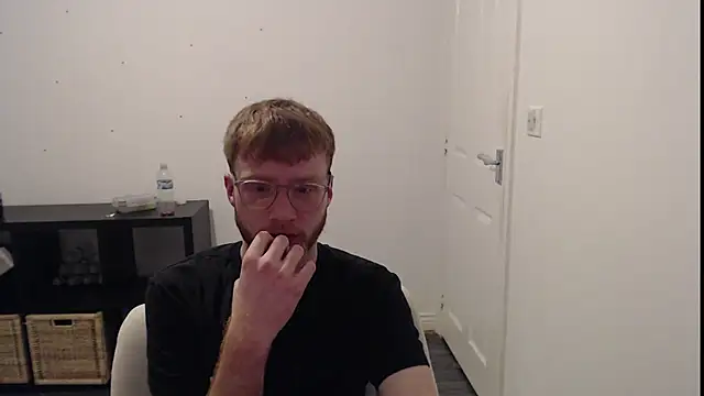 Snapshot of PrettyGinger chatting on 12/01/24, 07:36 PrettyGinger online show from 12/01/24, 07:36