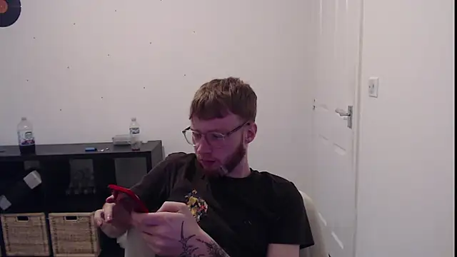 Snapshot of PrettyGinger chatting on 12/02/24, 04:09 PrettyGinger online show from 12/02/24, 04:09