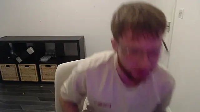 Snapshot of PrettyGinger chatting on 12/04/24, 07:56 PrettyGinger online show from 12/04/24, 07:56