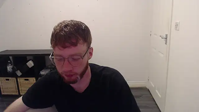 Snapshot of PrettyGinger chatting on 12/05/24, 05:06 PrettyGinger online show from 12/05/24, 05:06