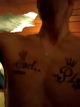 FlacoDani online show from 11/19/25, 05:02