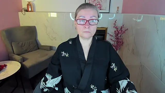 AlexandraKind online show from 11/23/25, 01:44