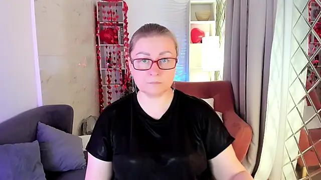 AlexandraKind online show from 02/18/26, 08:38