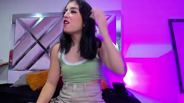 Violeett online show from 12/21/24, 02:41