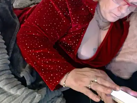 housewife shantie online show from 02/14/25, 09:24