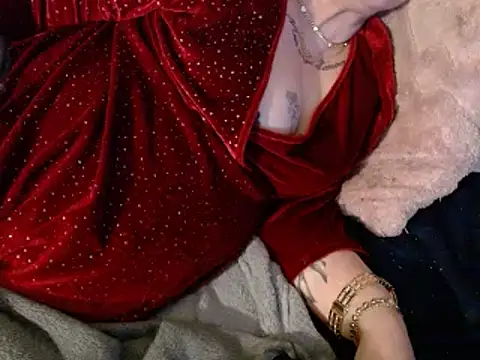 housewife shantie online show from 02/14/25, 09:43