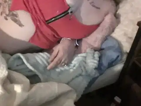 housewife shantie online show from 02/27/25, 08:42