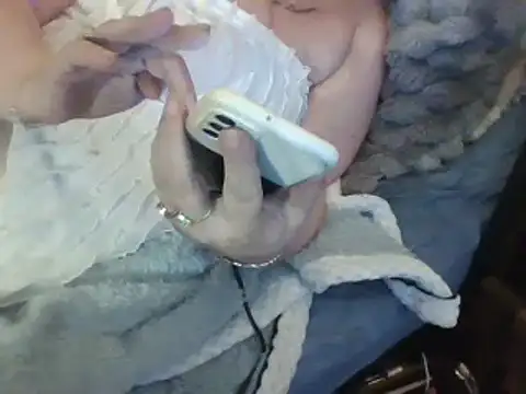 housewife shantie online show from 03/21/25, 07:33